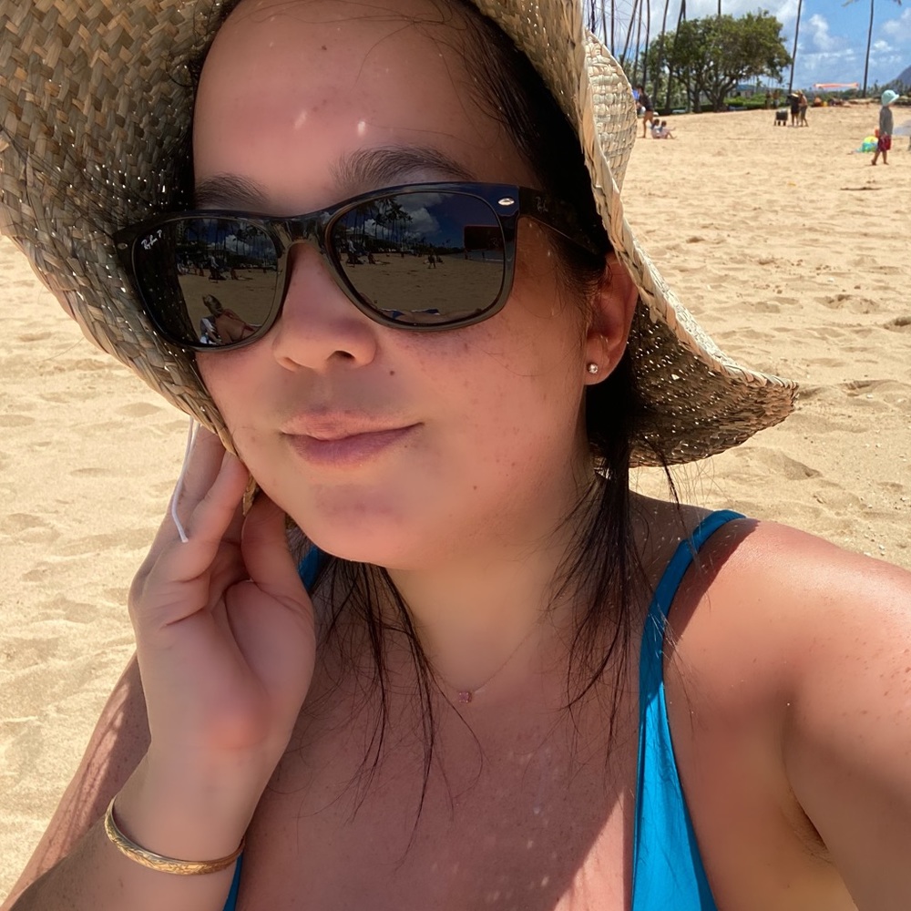 Meet your Posher, Ashley